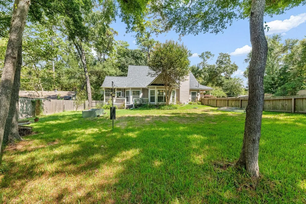 14444 Hill Drive Willis, TX 77318