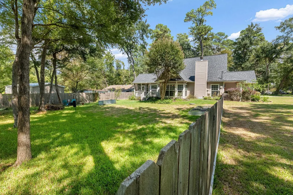 14444 Hill Drive Willis, TX 77318