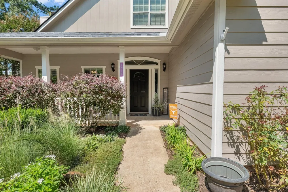 14444 Hill Drive Willis, TX 77318
