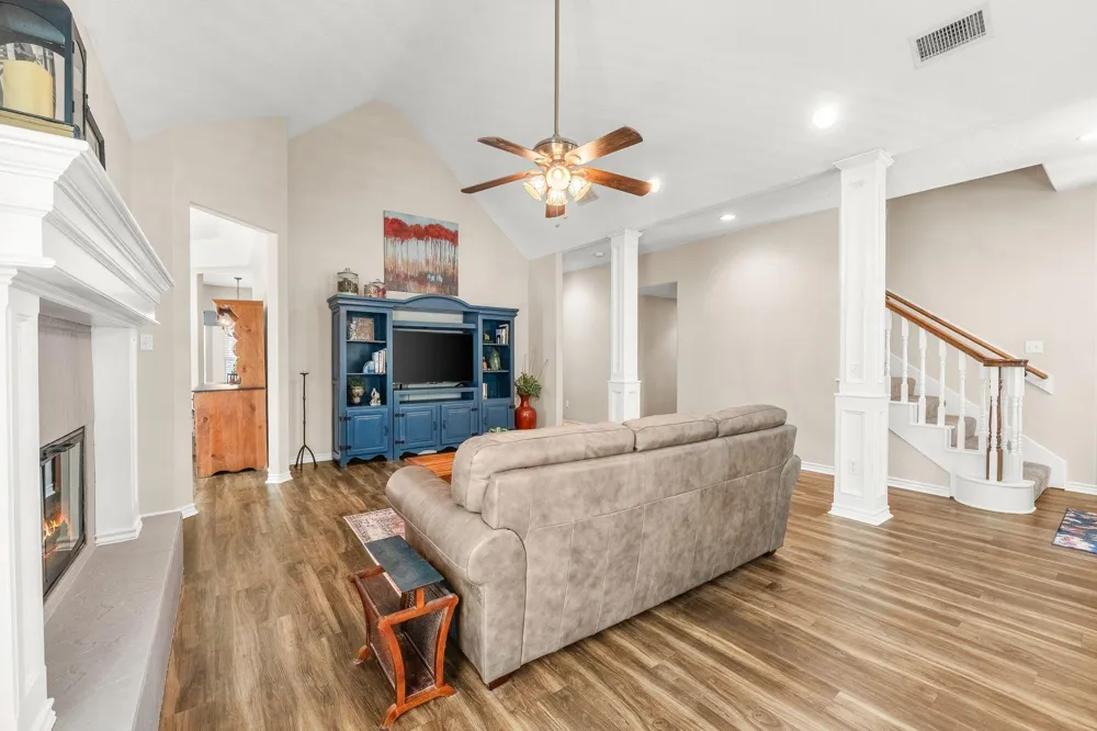 14444 Hill Drive Willis, TX 77318