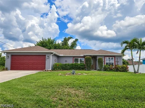 Labree Avenue S