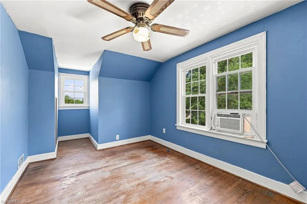 812 Oak Street Reidsville, NC 27320