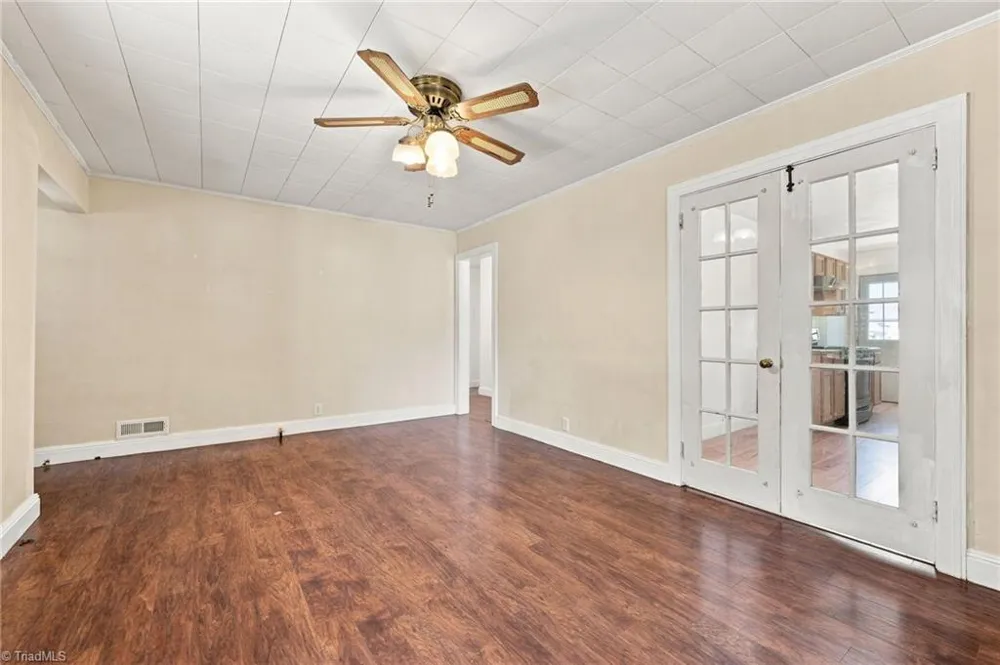 812 Oak Street Reidsville, NC 27320