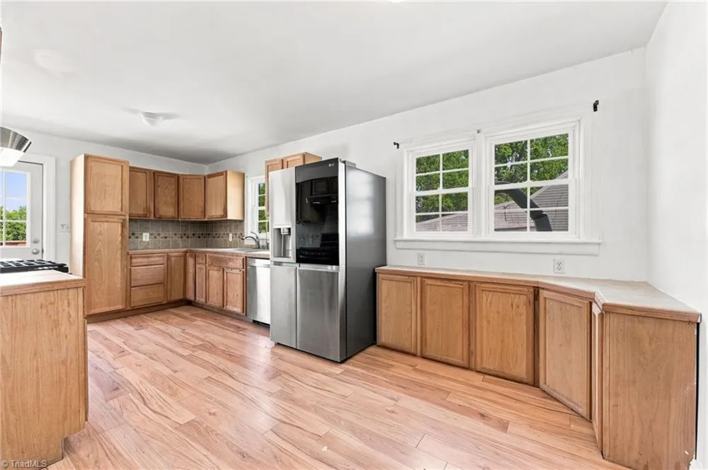 812 Oak Street Reidsville, NC 27320