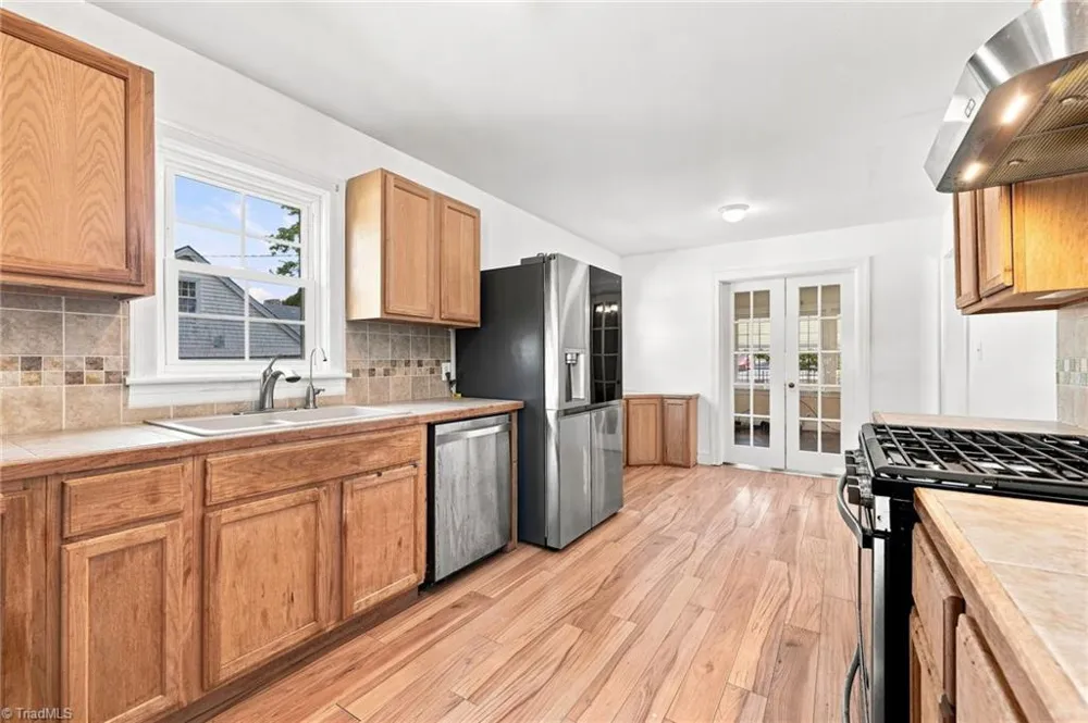 812 Oak Street Reidsville, NC 27320