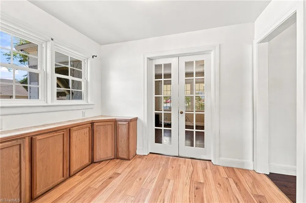 812 Oak Street Reidsville, NC 27320