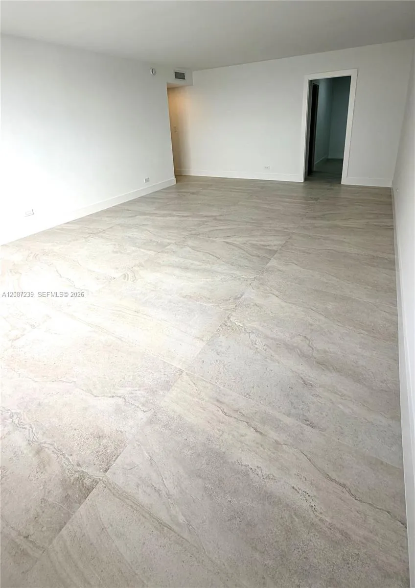 1800 NE 114th St #605 North Miami, FL 33181