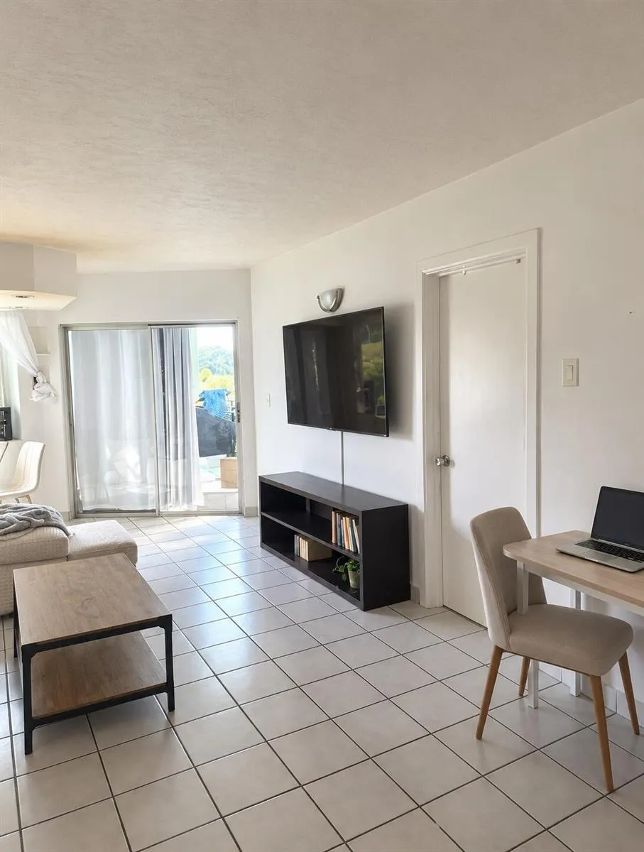 18720 NE 18TH AVENUE #217 Miami, FL 33179