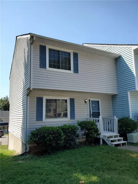 7011 Oakhill Circle