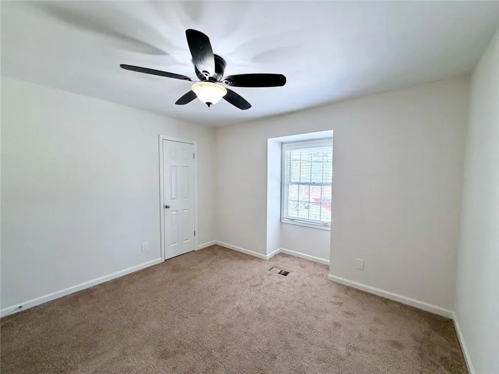 3730 Old Flowery Branch Road #I1 Oakwood, GA 30566
