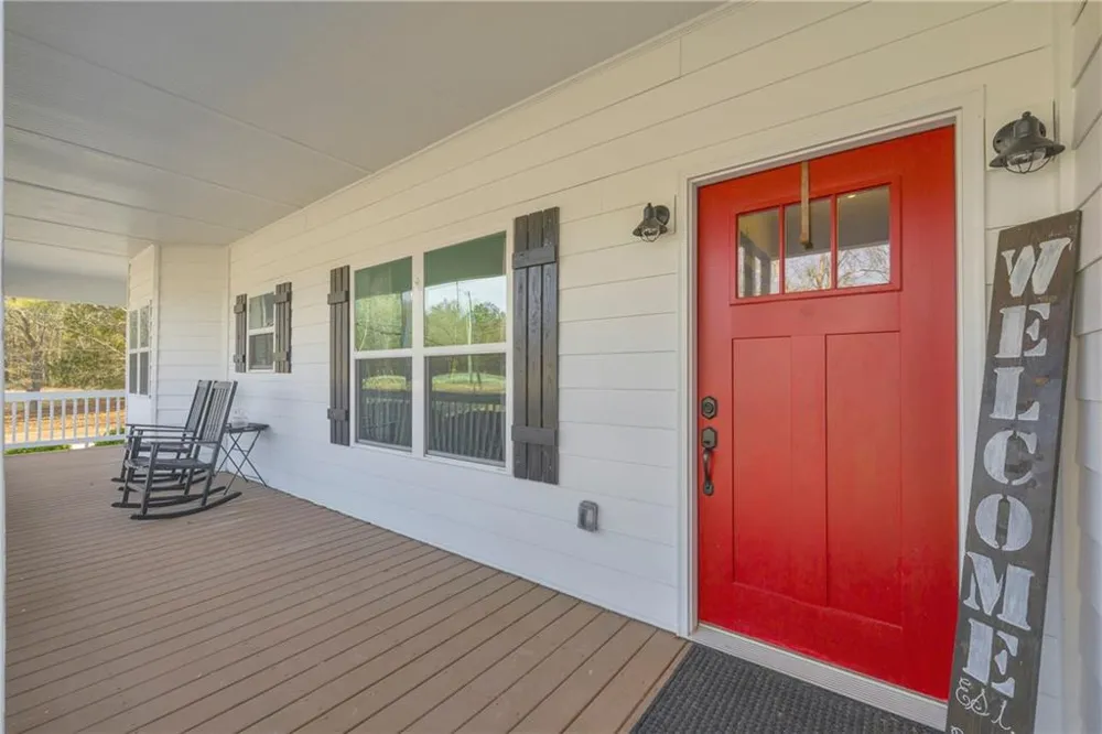 3020 Meadow Trail Loganville, GA 30052