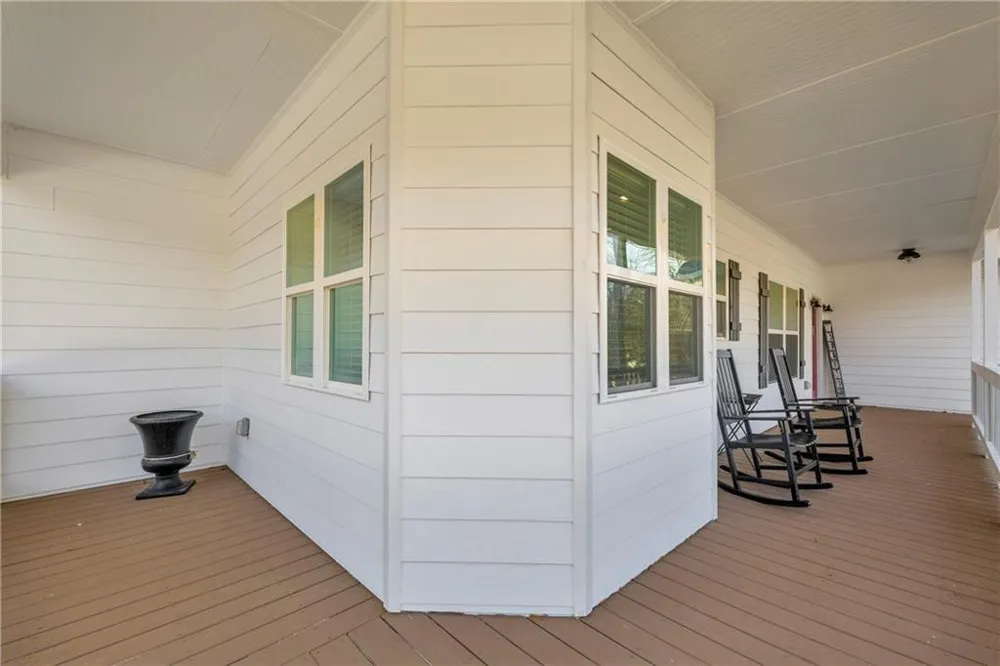 3020 Meadow Trail Loganville, GA 30052