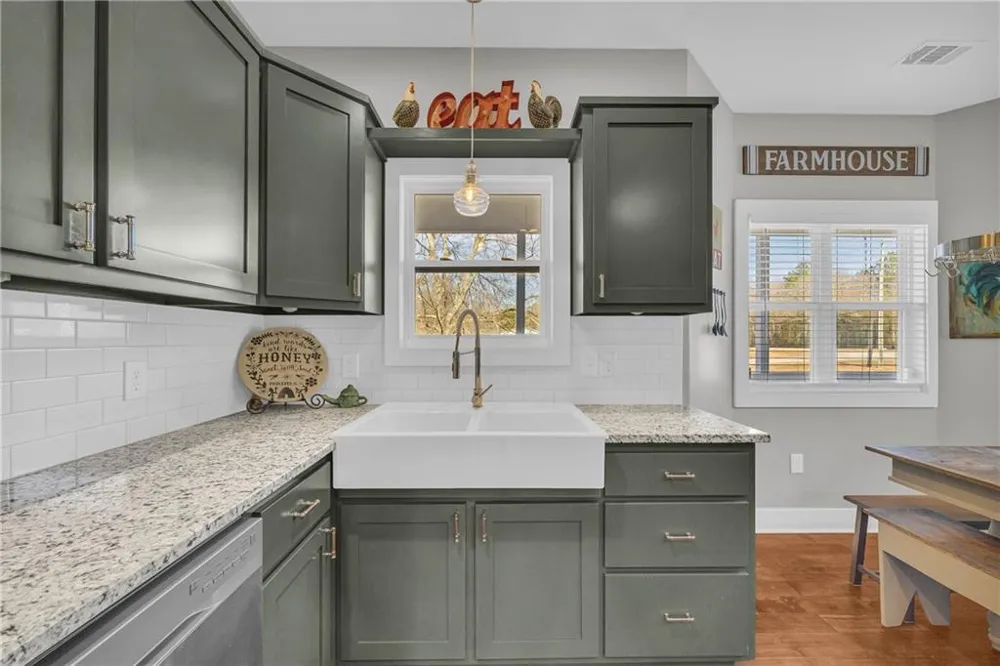 3020 Meadow Trail Loganville, GA 30052