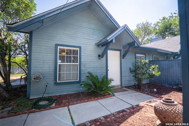 1302 Coldwater Dr San Antonio, TX 78245
