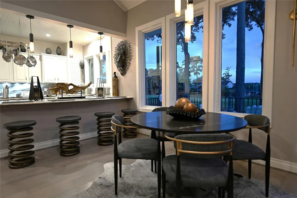 38 Fairway Park Montgomery, TX 77356