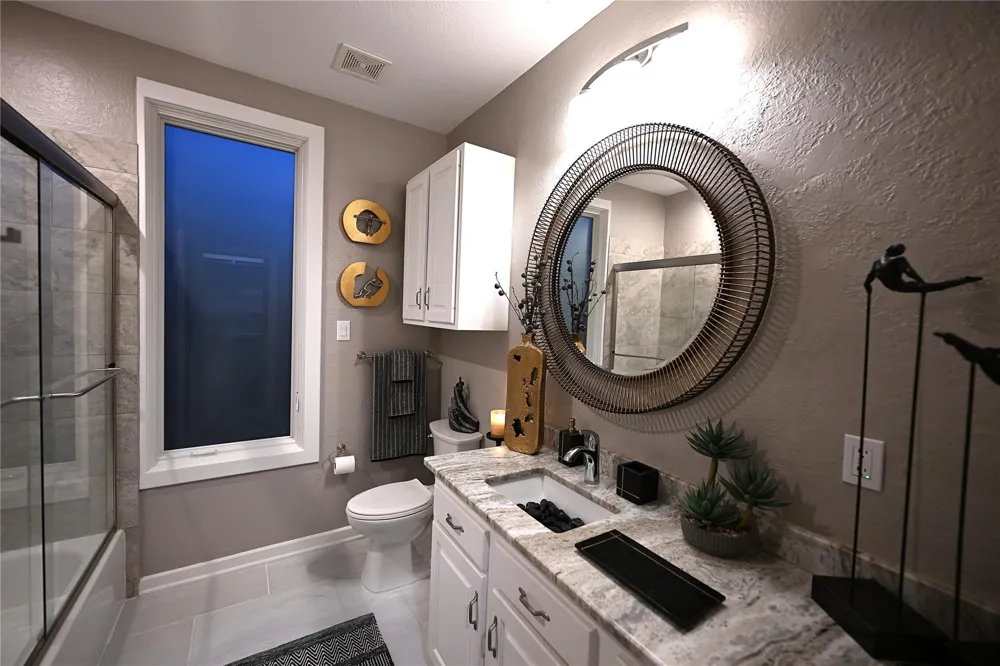 38 Fairway Park Montgomery, TX 77356