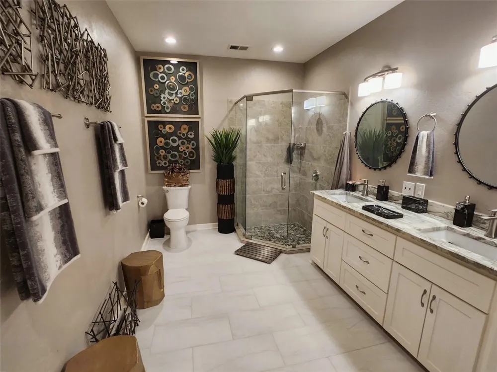 38 Fairway Park Montgomery, TX 77356