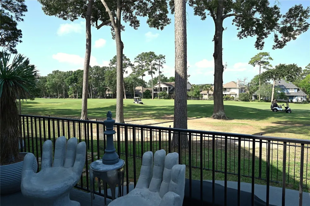 38 Fairway Park Montgomery, TX 77356
