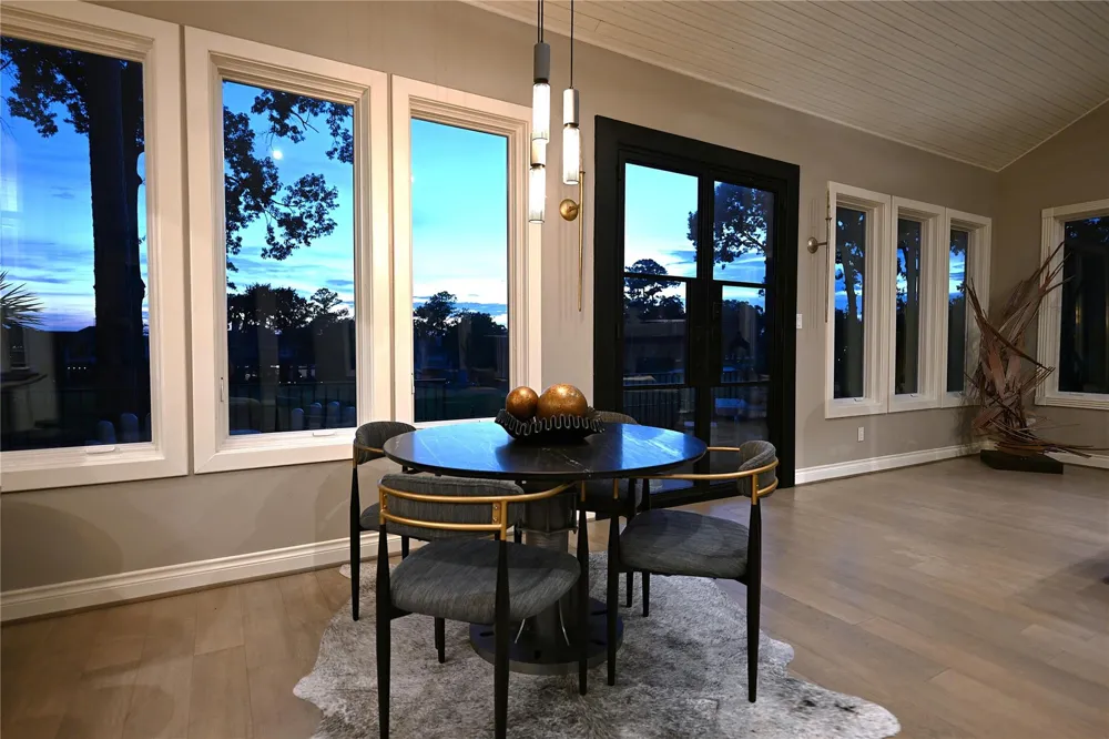 38 Fairway Park Montgomery, TX 77356