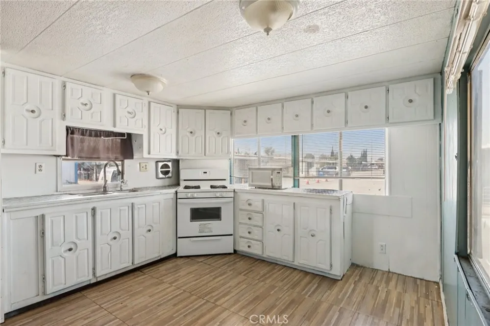 17333 Valley Boulevard #15E Fontana, CA 92335
