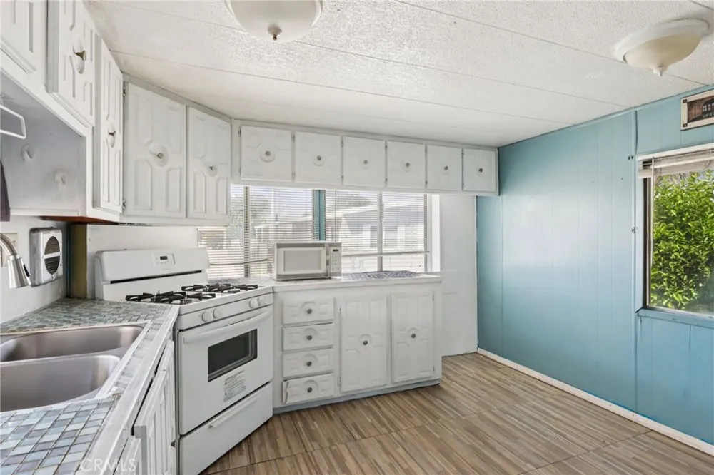 17333 Valley Boulevard #15E Fontana, CA 92335
