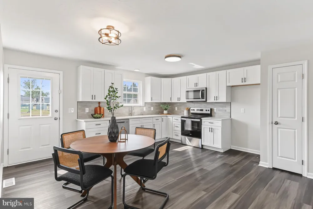 72 GREENFIELD STREET Manchester, PA 17345