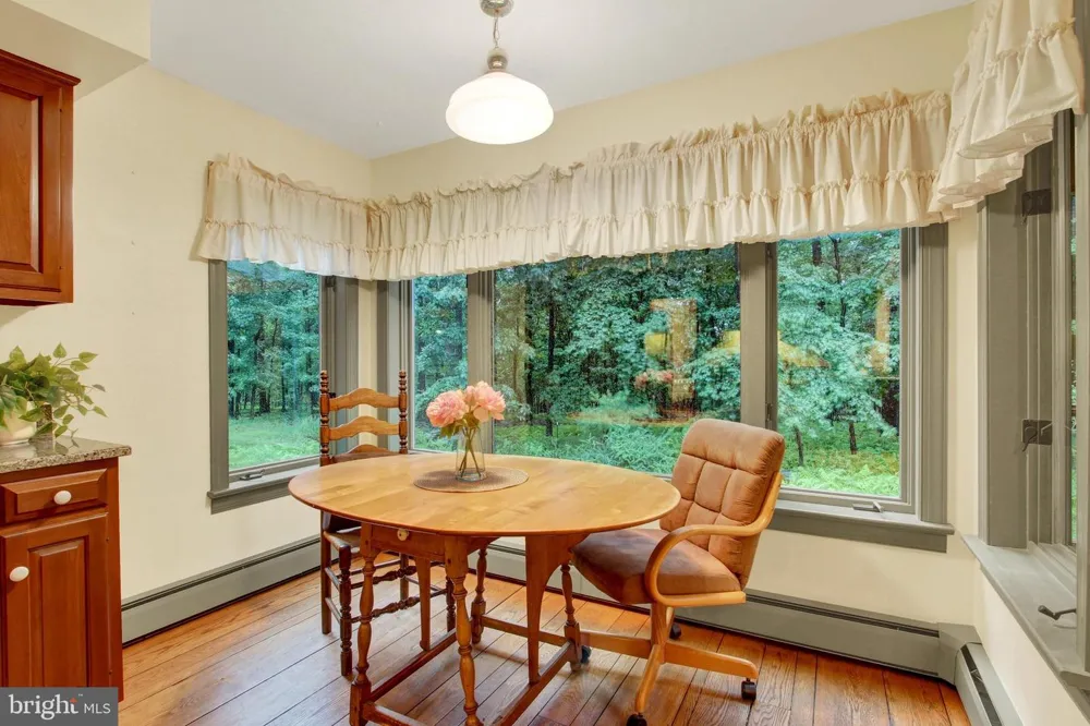 862 LAUREL WOODS LANE Hanover, PA 17331
