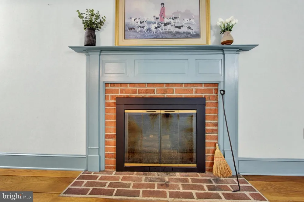 862 LAUREL WOODS LANE Hanover, PA 17331