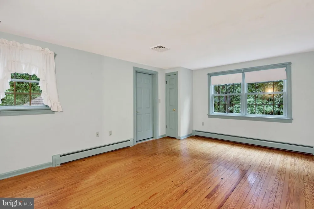 862 LAUREL WOODS LANE Hanover, PA 17331