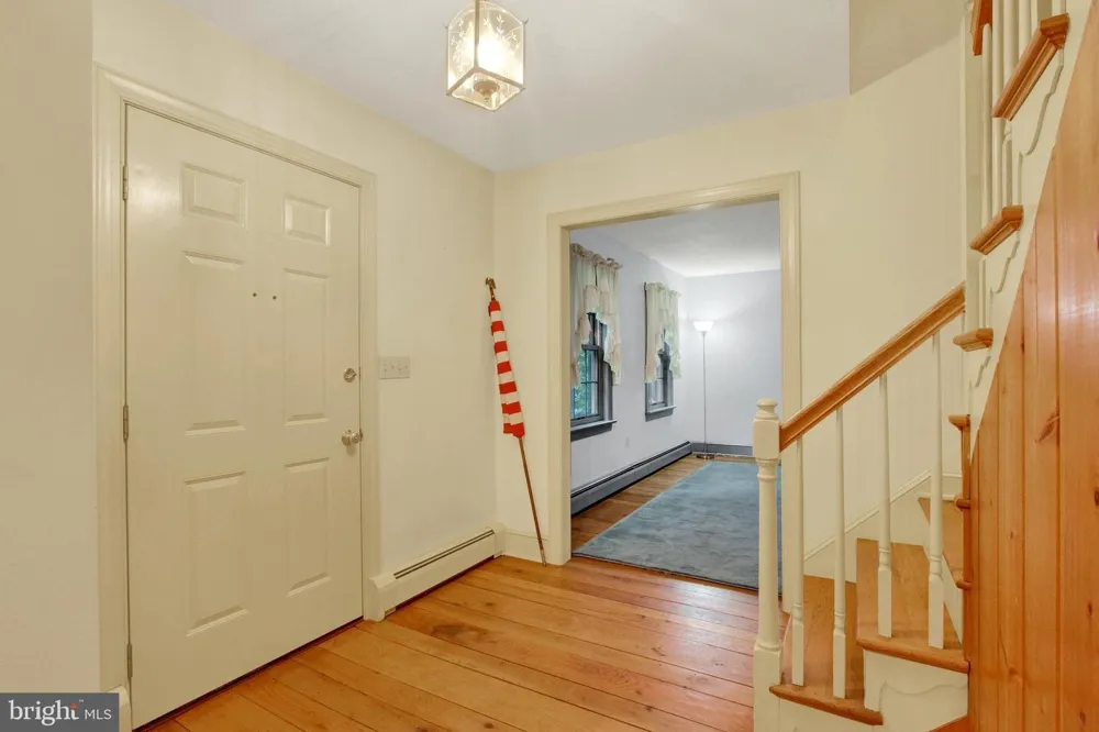 862 LAUREL WOODS LANE Hanover, PA 17331