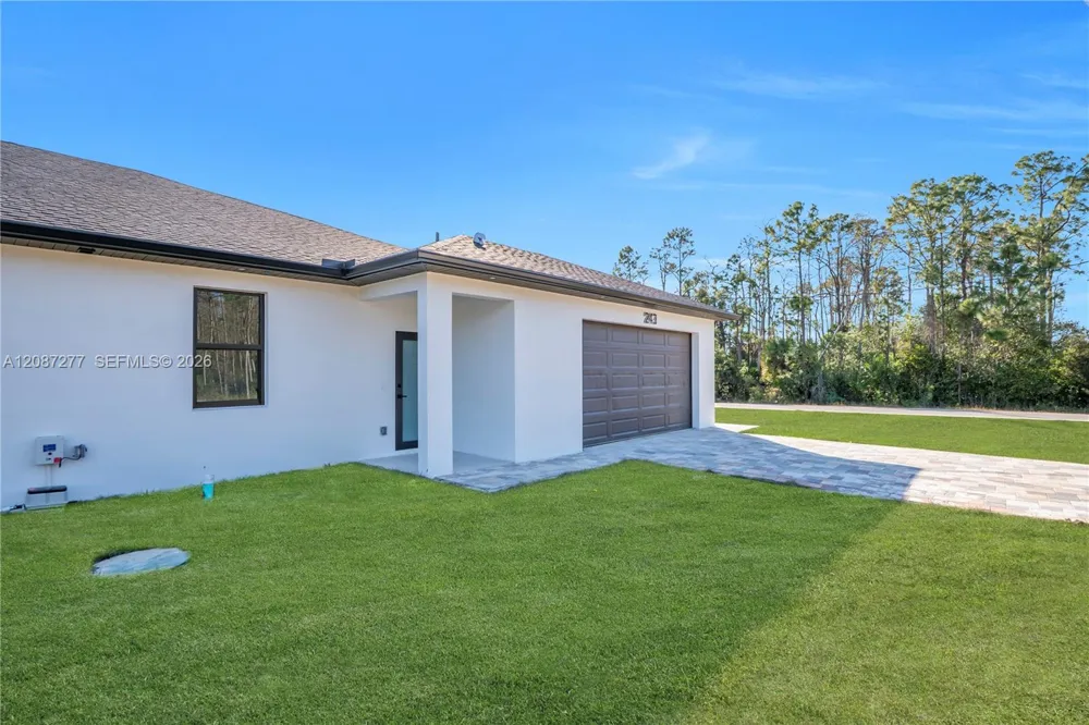 243 GREENBRIAR BLVD Lehigh Acres, FL 33972