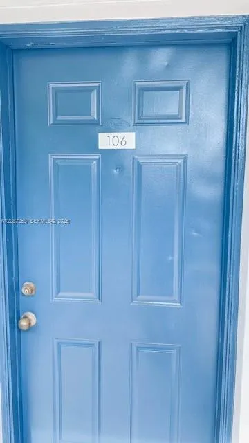 16851 NE 18th Ave #106 North Miami Beach, FL 33162