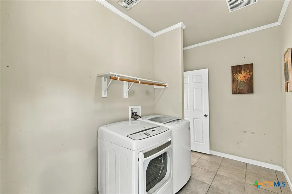 244 Heatherwood Drive #16 Driftwood, TX 78619