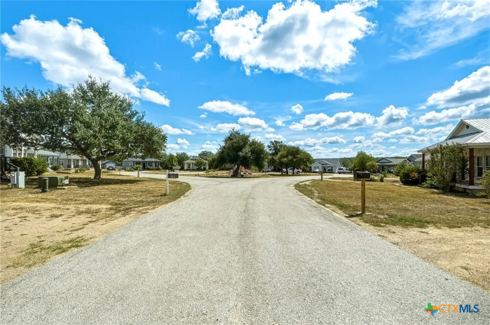 244 Heatherwood Drive #16 Driftwood, TX 78619