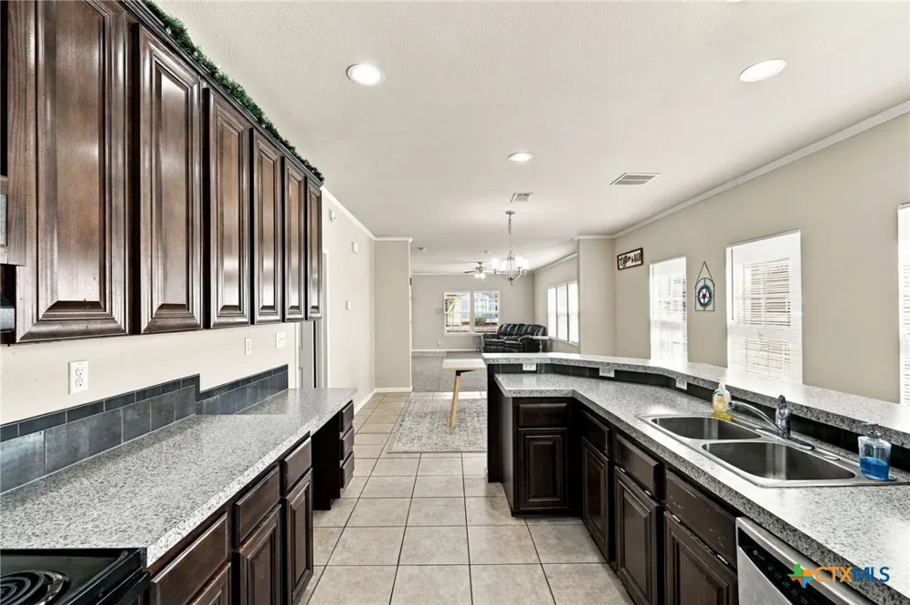 244 Heatherwood Drive #16 Driftwood, TX 78619