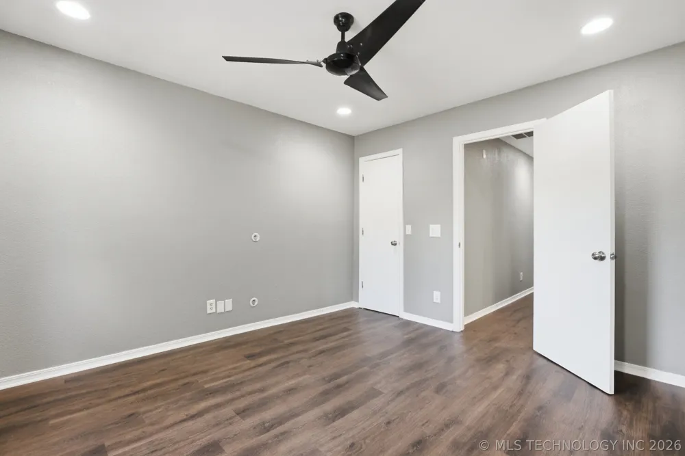1604 W Pittsburg Street Broken Arrow, OK 74012