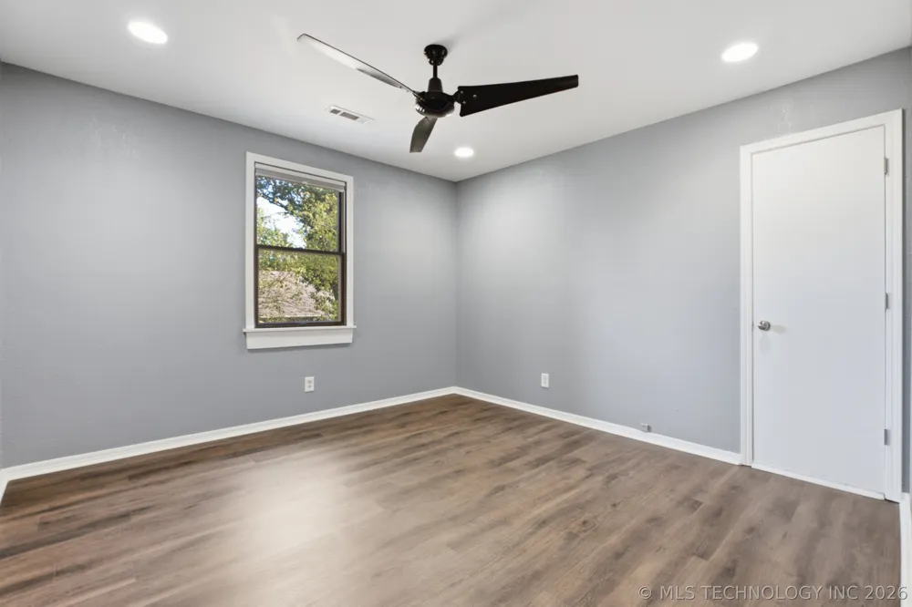 1604 W Pittsburg Street Broken Arrow, OK 74012