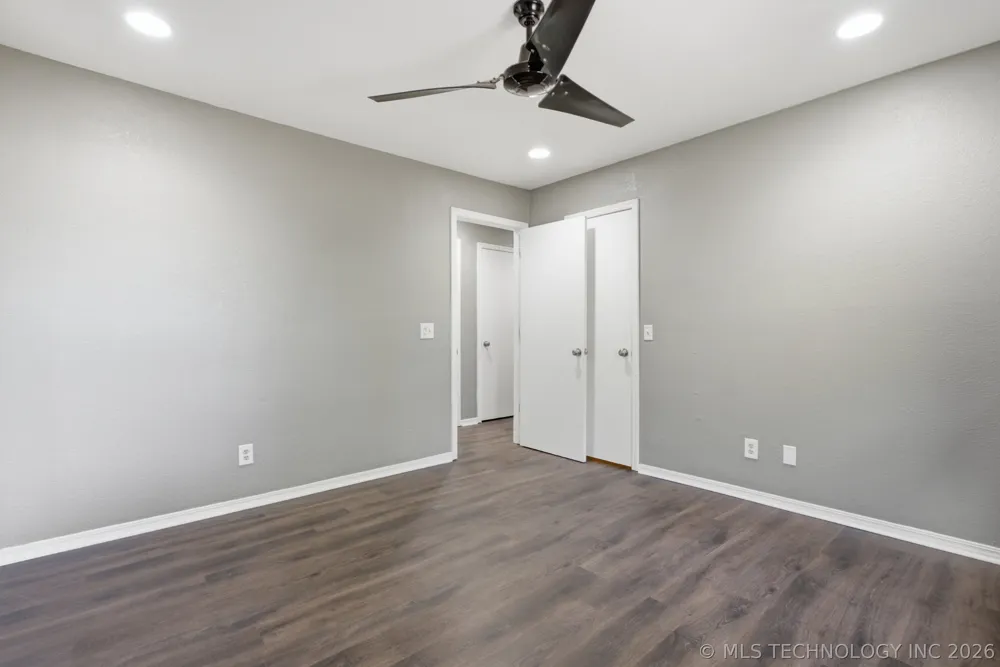 1604 W Pittsburg Street Broken Arrow, OK 74012