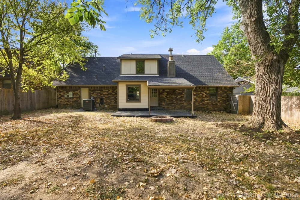 1604 W Pittsburg Street Broken Arrow, OK 74012