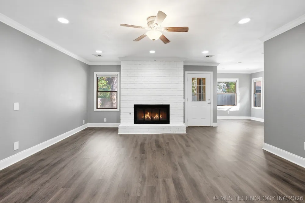 1604 W Pittsburg Street Broken Arrow, OK 74012