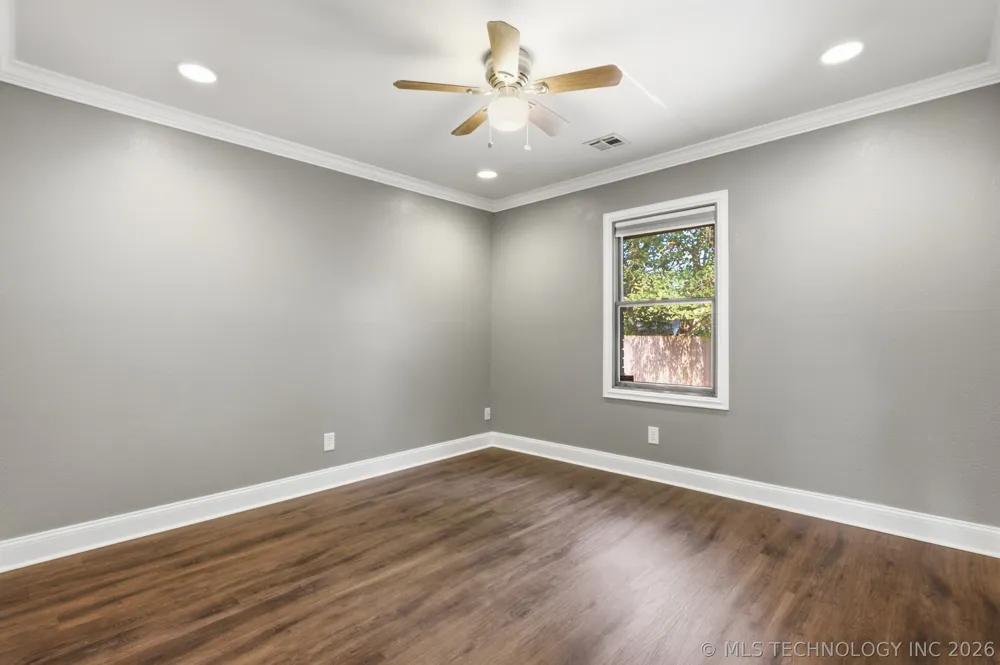 1604 W Pittsburg Street Broken Arrow, OK 74012