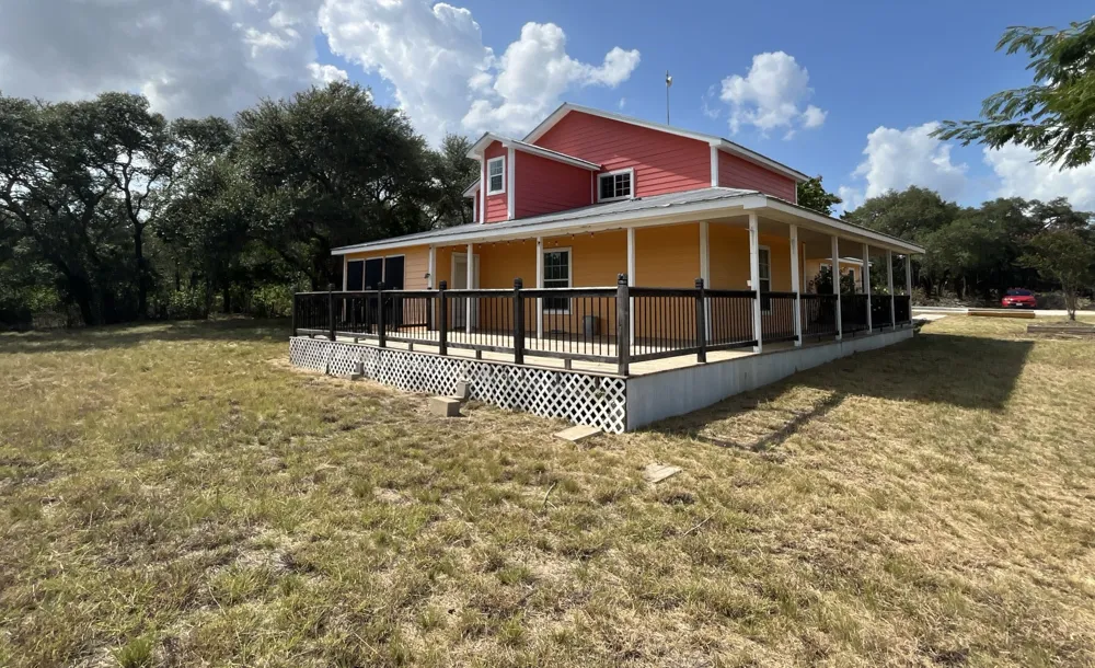 524 Rangeland Road Blanco, TX 78606