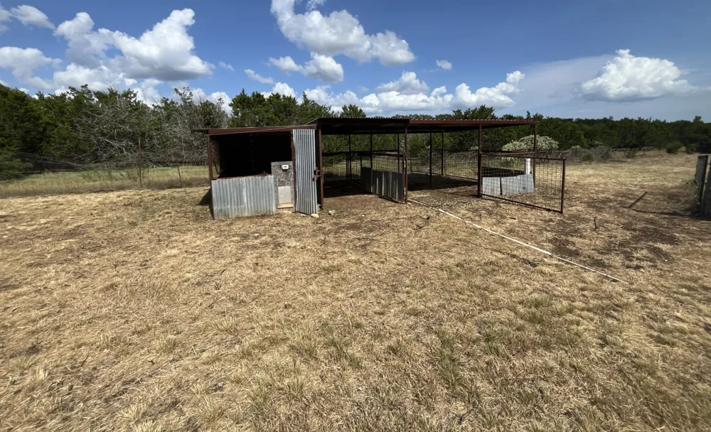 524 Rangeland Road Blanco, TX 78606