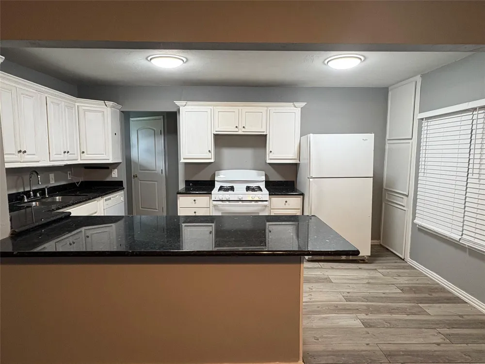 1603 W 8th Street Freeport, TX 77541