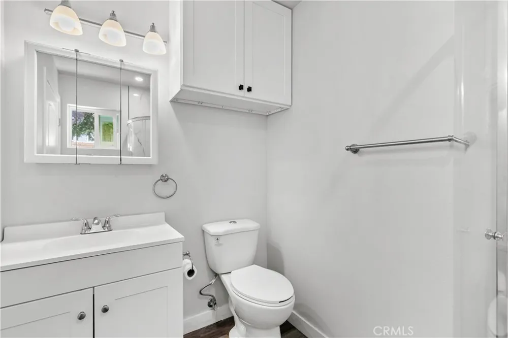 22737 Rodax West Hills, CA 91304