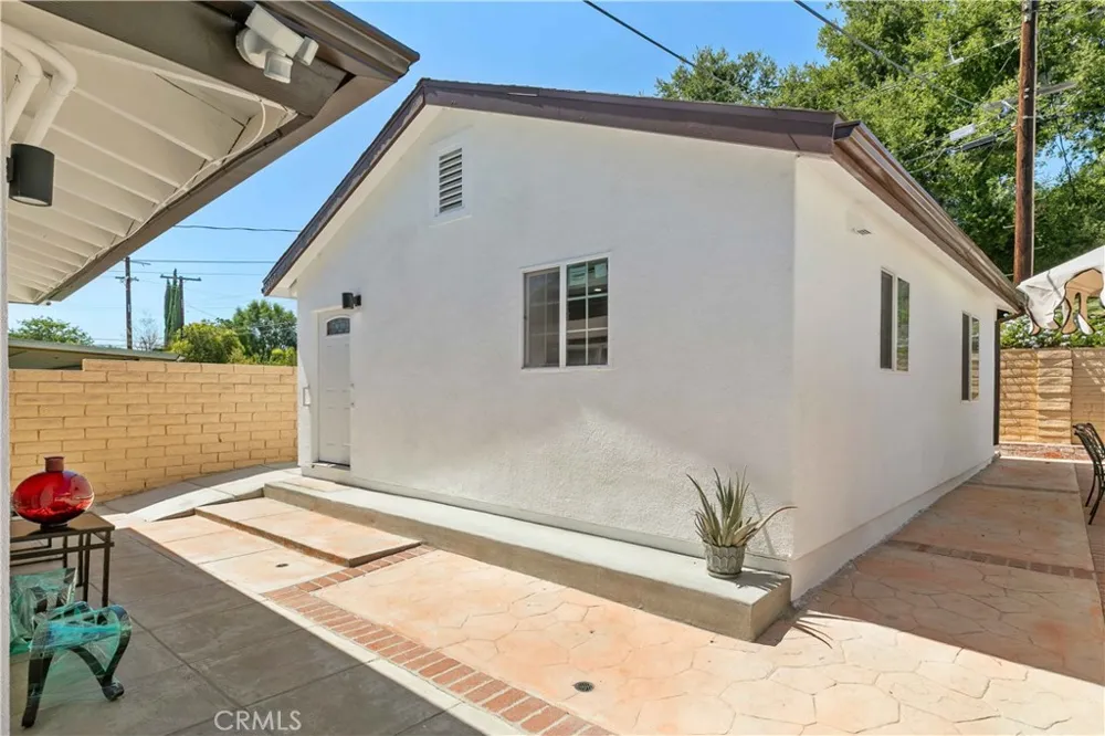 22737 Rodax West Hills, CA 91304