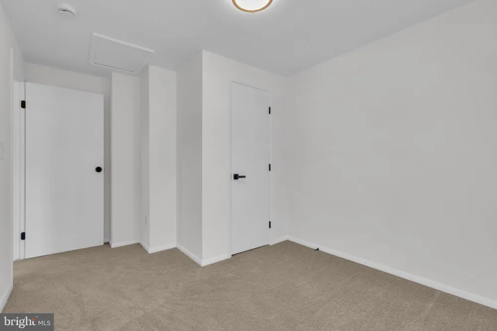 7980 TYSON OAKS CIRCLE Vienna, VA 22182