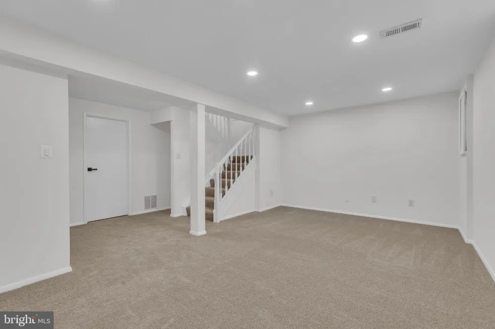 7980 TYSON OAKS CIRCLE Vienna, VA 22182