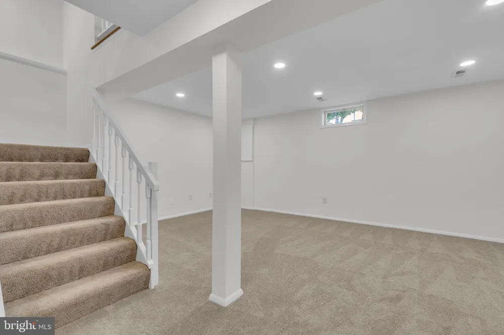 7980 TYSON OAKS CIRCLE Vienna, VA 22182