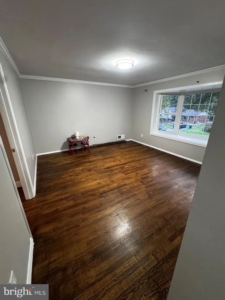 6831 NASHVILLE ROAD Lanham, MD 20706